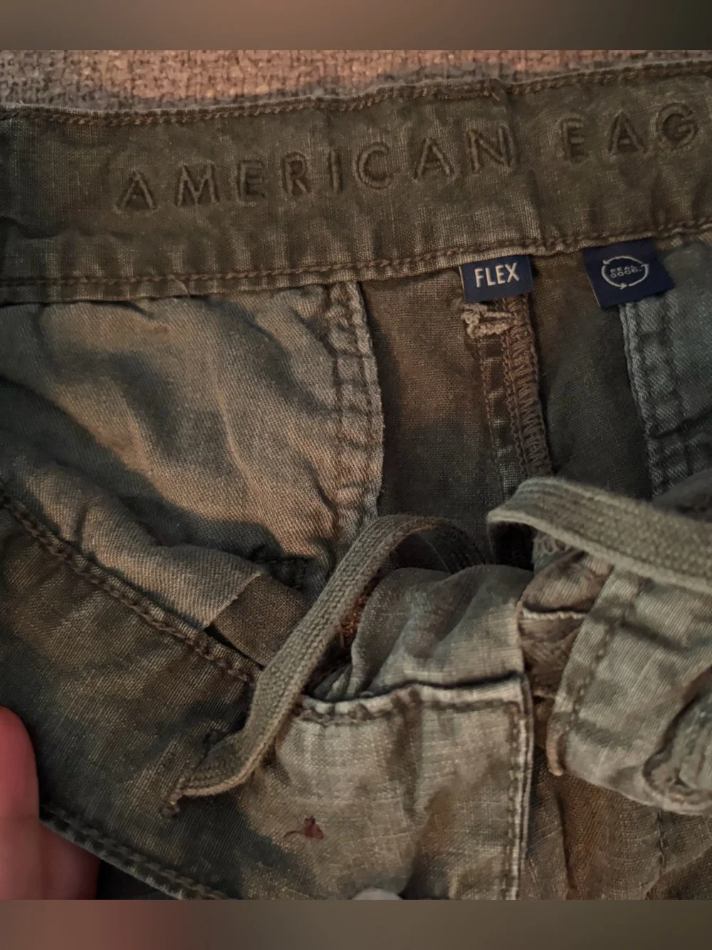 American Eagle Men’s Linen Blend Olive green shorts size 29.